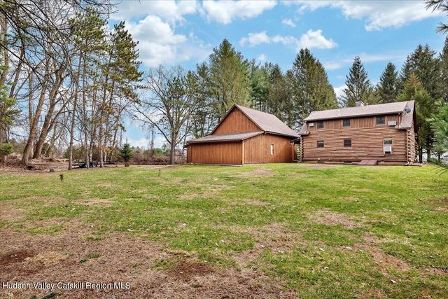 2213 U.S. 9, Kinderhook, NY 12106