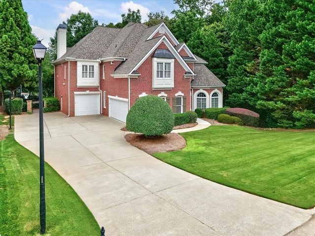 8615 Moor Park Run, Duluth, GA 30097