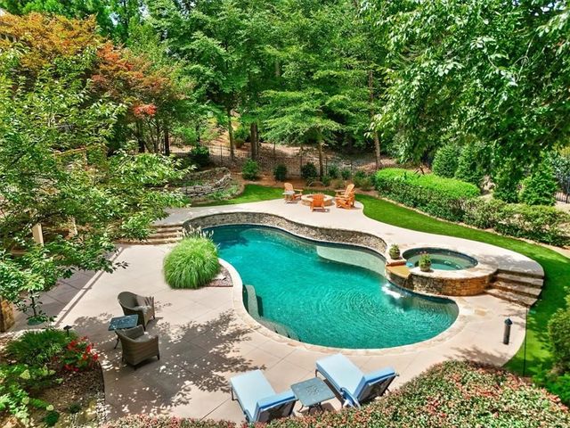 8615 Moor Park Run, Duluth, GA 30097