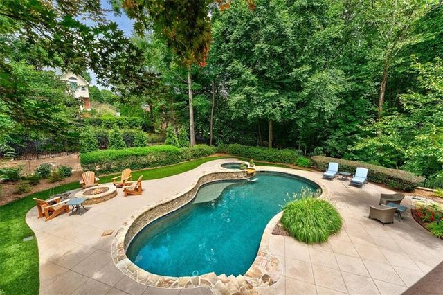 8615 Moor Park Run, Duluth, GA 30097