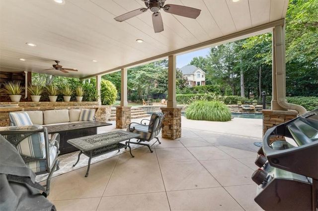 8615 Moor Park Run, Duluth, GA 30097
