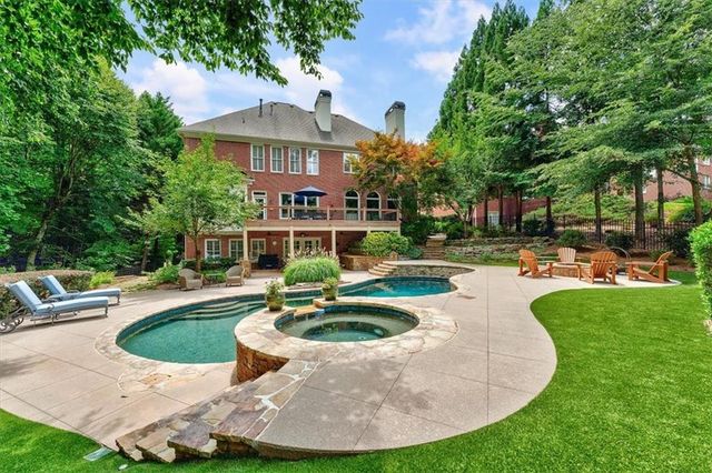 8615 Moor Park Run, Duluth, GA 30097