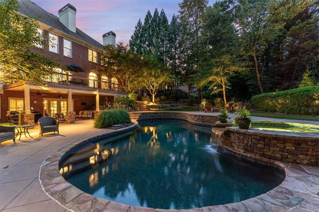 8615 Moor Park Run, Duluth, GA 30097