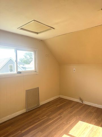 4935 Baring Avenue, East Chicago, IN 46312