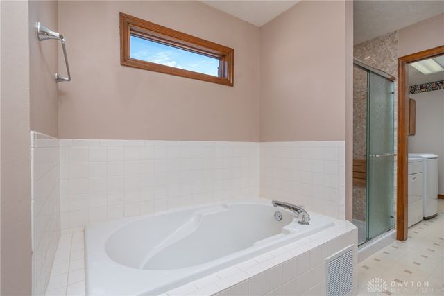 4426 Woodbank Drive, Dayton, OH 45440