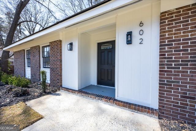 602 N Forest Lake Drive, Macon, GA 31210