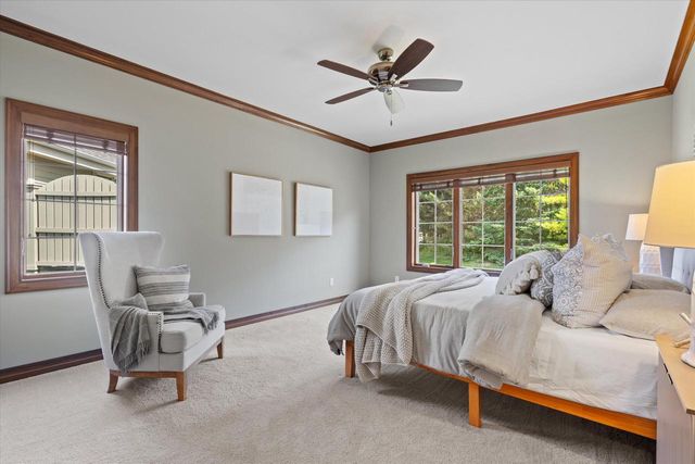 1443 Hidden Waters CIRCLE, West Bend, WI 53095