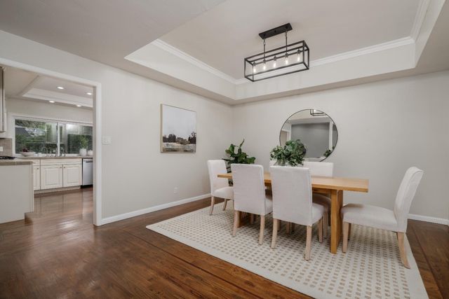 2681 Latham Dr, Sacramento, CA 95864