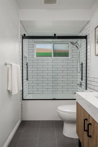 2681 Latham Dr, Sacramento, CA 95864