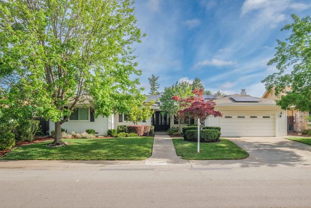 2681 Latham Dr, Sacramento, CA 95864