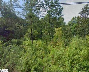 221 Helen Street, Clinton, SC 29325