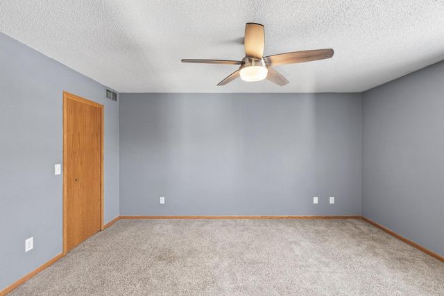 15522 Garnet Way 102, Apple Valley, MN 55124