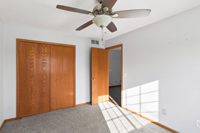 15522 Garnet Way 102, Apple Valley, MN 55124