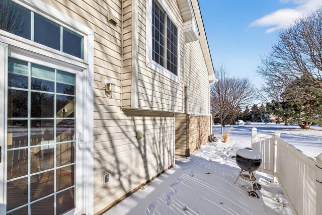 15522 Garnet Way 102, Apple Valley, MN 55124