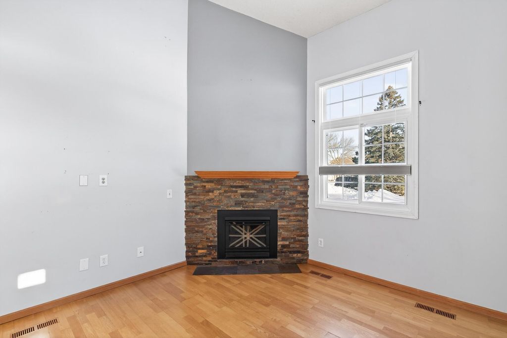 15522 Garnet Way 102, Apple Valley, MN 55124 — photo 5
