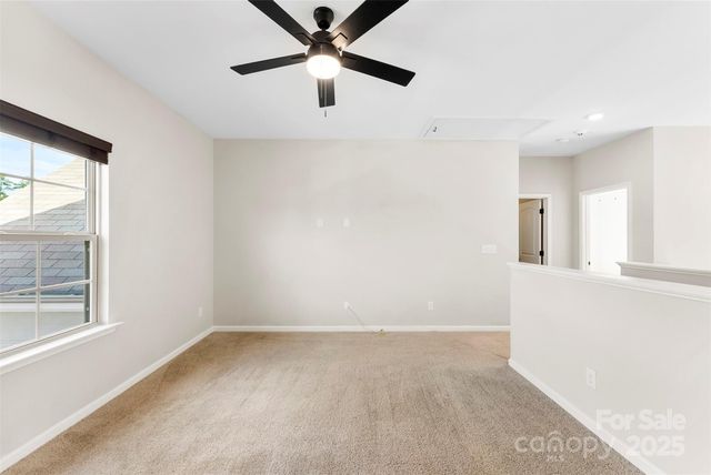 858 Oak Manor Drive SE, Concord, NC 28025