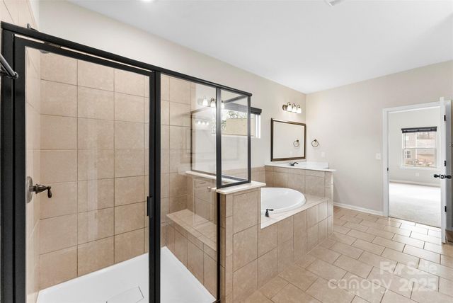 858 Oak Manor Drive SE, Concord, NC 28025