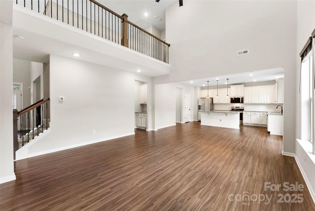 858 Oak Manor Drive SE, Concord, NC 28025