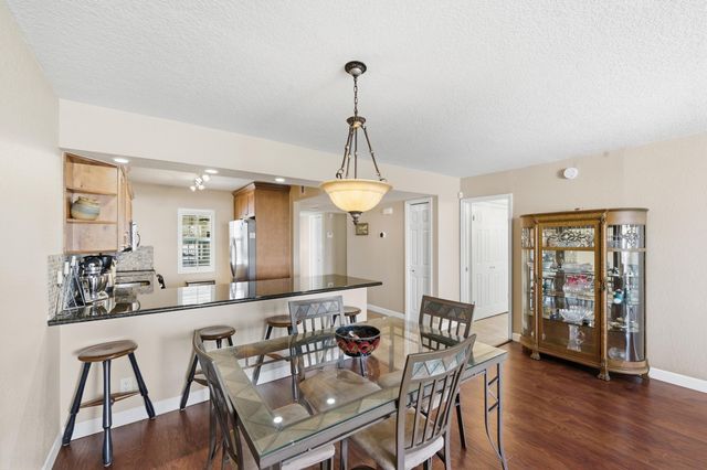 3180 NE 48th Court 215, Lighthouse Point, FL 33064