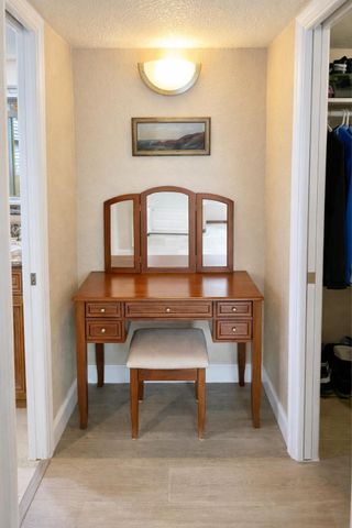 3180 NE 48th Court 215, Lighthouse Point, FL 33064