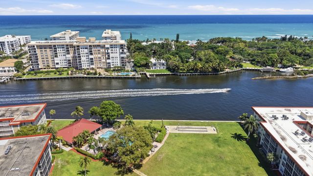 3180 NE 48th Court 215, Lighthouse Point, FL 33064