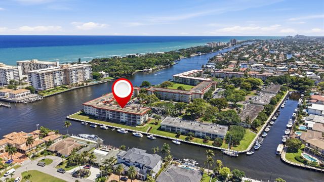 3180 NE 48th Court 215, Lighthouse Point, FL 33064