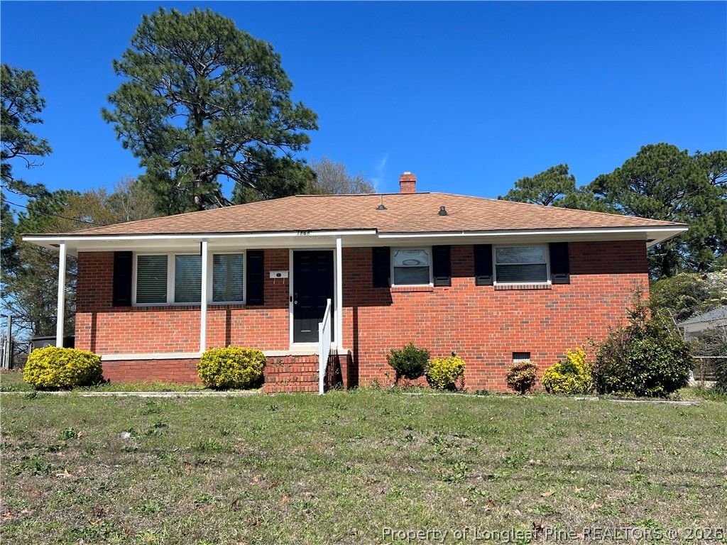 1868 Gola Drive, Fayetteville, NC 28301