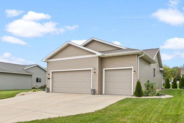 2102 Carl Avenue, Stoughton, WI 53589
