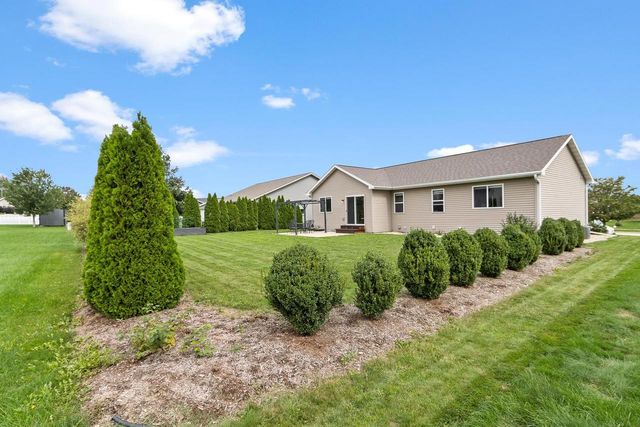 2102 Carl Avenue, Stoughton, WI 53589
