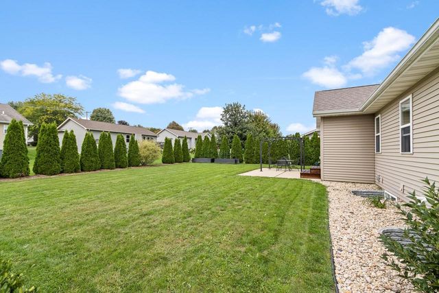 2102 Carl Avenue, Stoughton, WI 53589