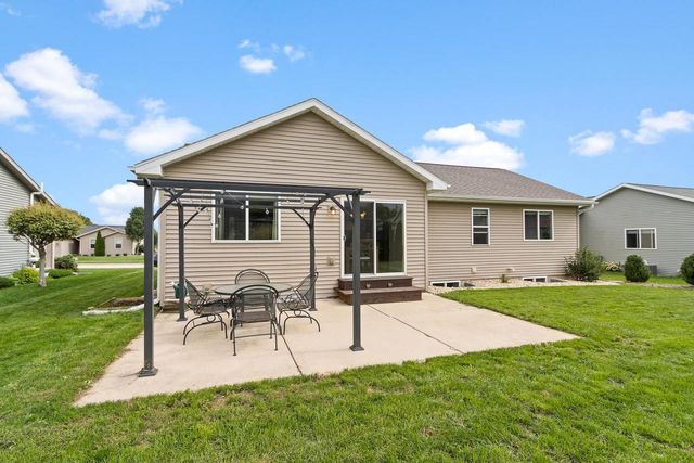 2102 Carl Avenue, Stoughton, WI 53589