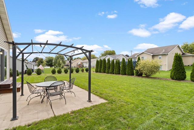 2102 Carl Avenue, Stoughton, WI 53589