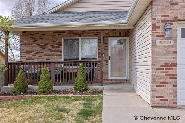 5220 BRIANNA CT, Cheyenne, WY 82009