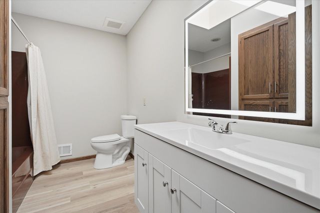 5728 W 26th Street, Saint Louis Park, MN 55416