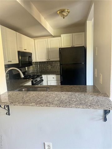 1 Lexington Hill 7, Harriman, NY 10926