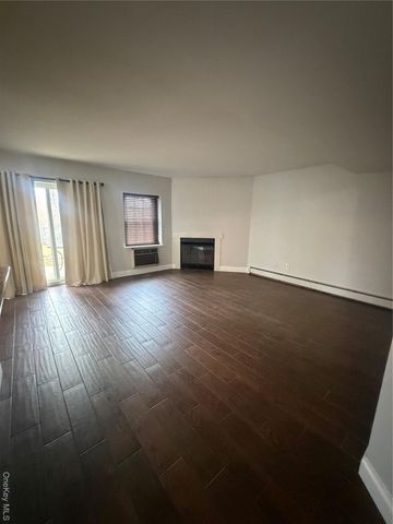 1 Lexington Hill 7, Harriman, NY 10926