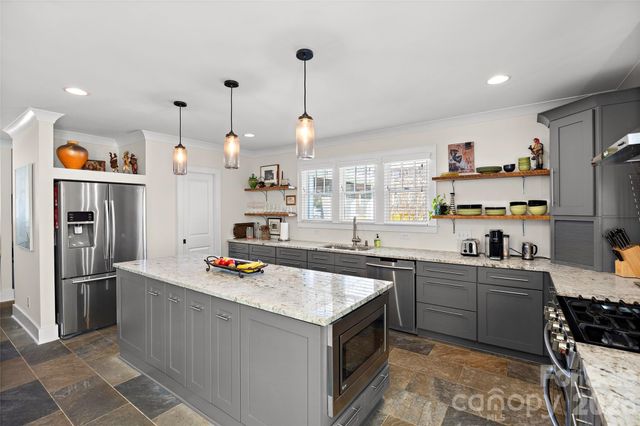 2309 Commonwealth Avenue, Charlotte, NC 28205