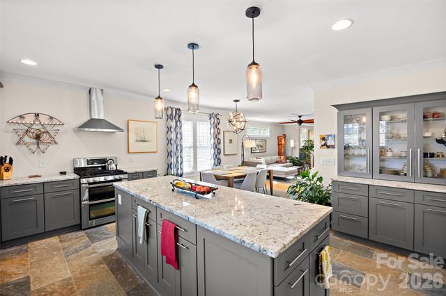 2309 Commonwealth Avenue, Charlotte, NC 28205