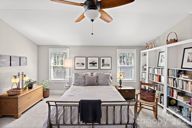 2309 Commonwealth Avenue, Charlotte, NC 28205