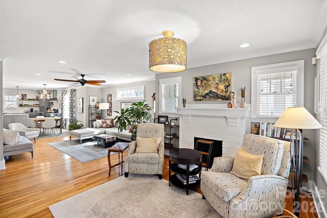 2309 Commonwealth Avenue, Charlotte, NC 28205