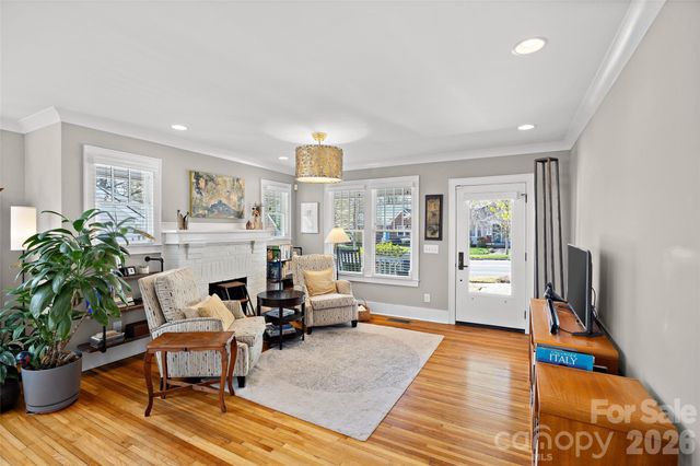 2309 Commonwealth Avenue, Charlotte, NC 28205