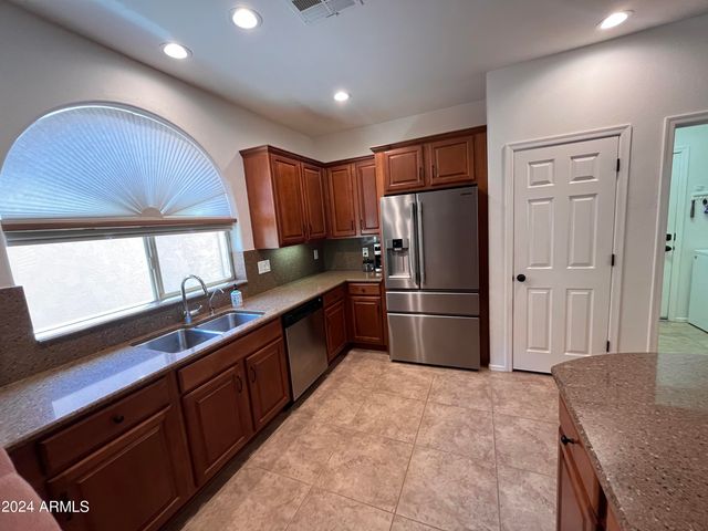 4502 E NARROWLEAF Drive, Gilbert, AZ 85298