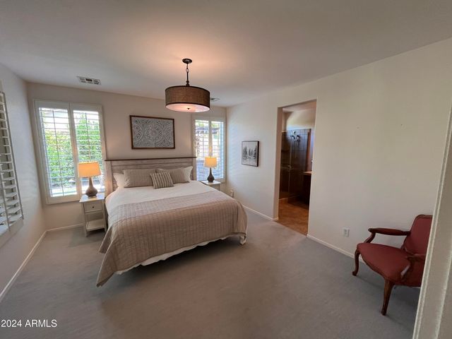 4502 E NARROWLEAF Drive, Gilbert, AZ 85298