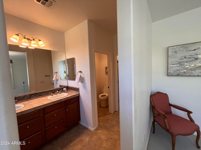 4502 E NARROWLEAF Drive, Gilbert, AZ 85298