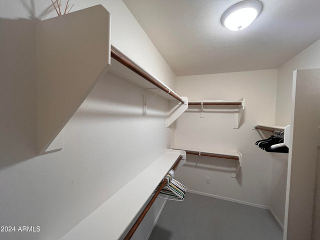 4502 E NARROWLEAF Drive, Gilbert, AZ 85298