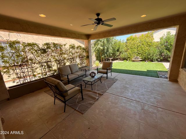 4502 E NARROWLEAF Drive, Gilbert, AZ 85298