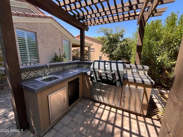 4502 E NARROWLEAF Drive, Gilbert, AZ 85298