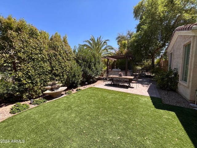 4502 E NARROWLEAF Drive, Gilbert, AZ 85298