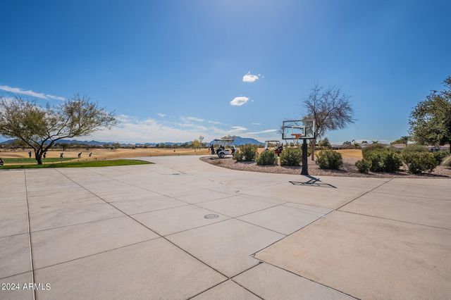 4502 E NARROWLEAF Drive, Gilbert, AZ 85298