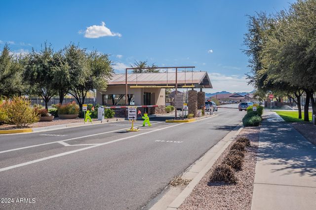 4502 E NARROWLEAF Drive, Gilbert, AZ 85298